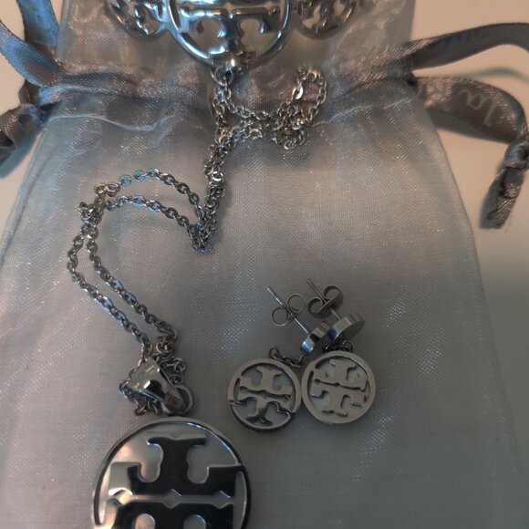 Tory Burch Designer Inspired 3 Pc Jewelry & Perfume - Picture 2 of 8